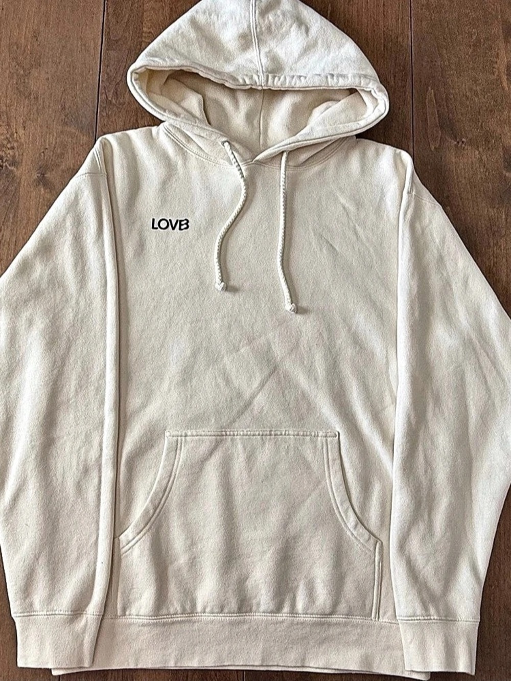 Official LOVB League One Volleyball Graphic Pullover Hoodie Cream Off-White Sz M